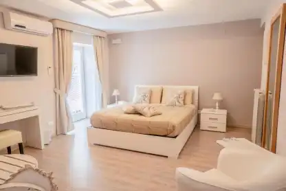 Place Image